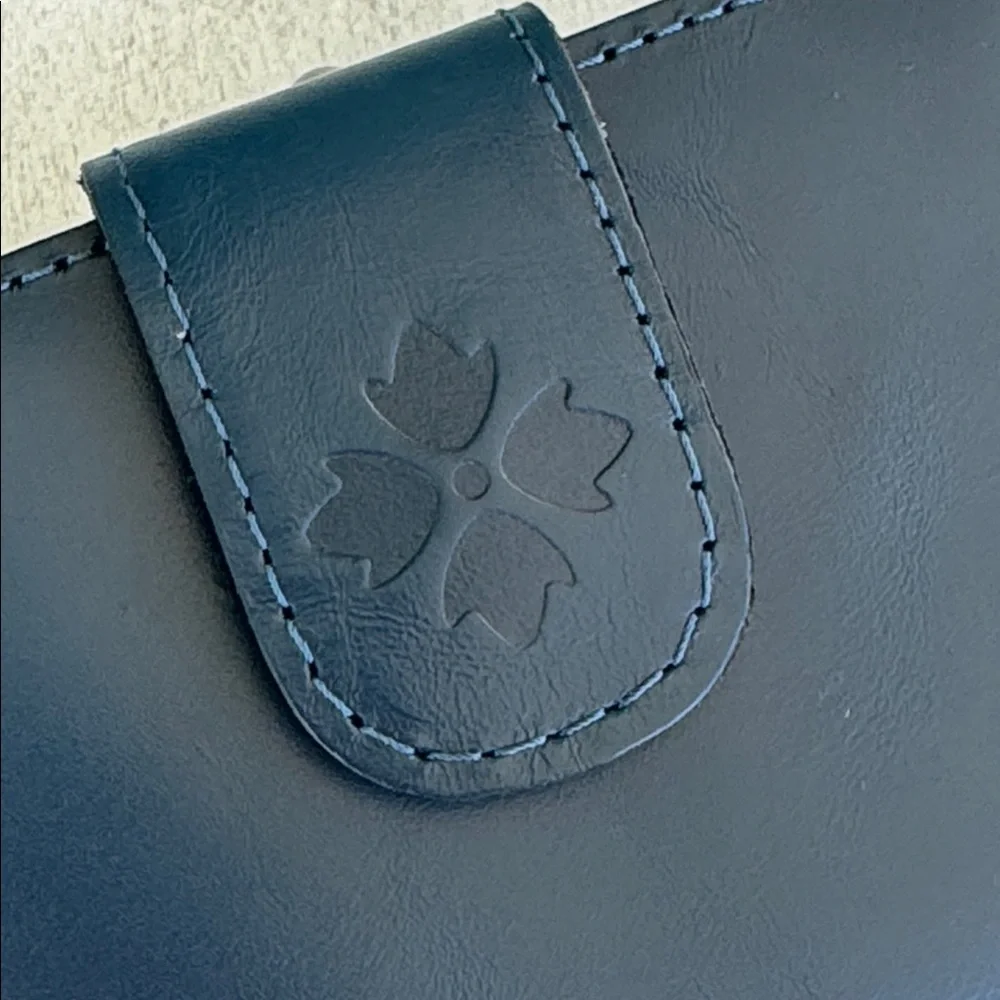 Patricia Nash Iberia Wallet Cerulean Blue Distressed Vtg Leather Bi-fold Wallet